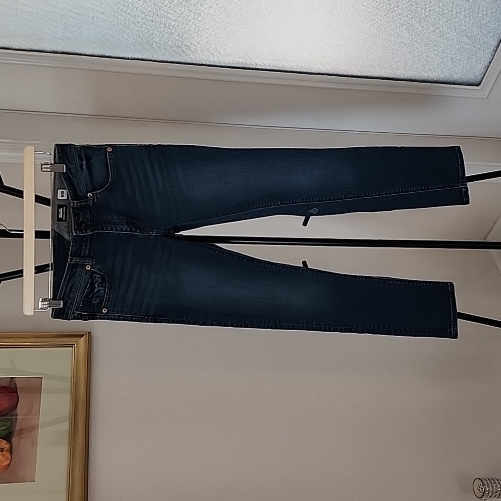 Volcom dark wash jeans sz 28